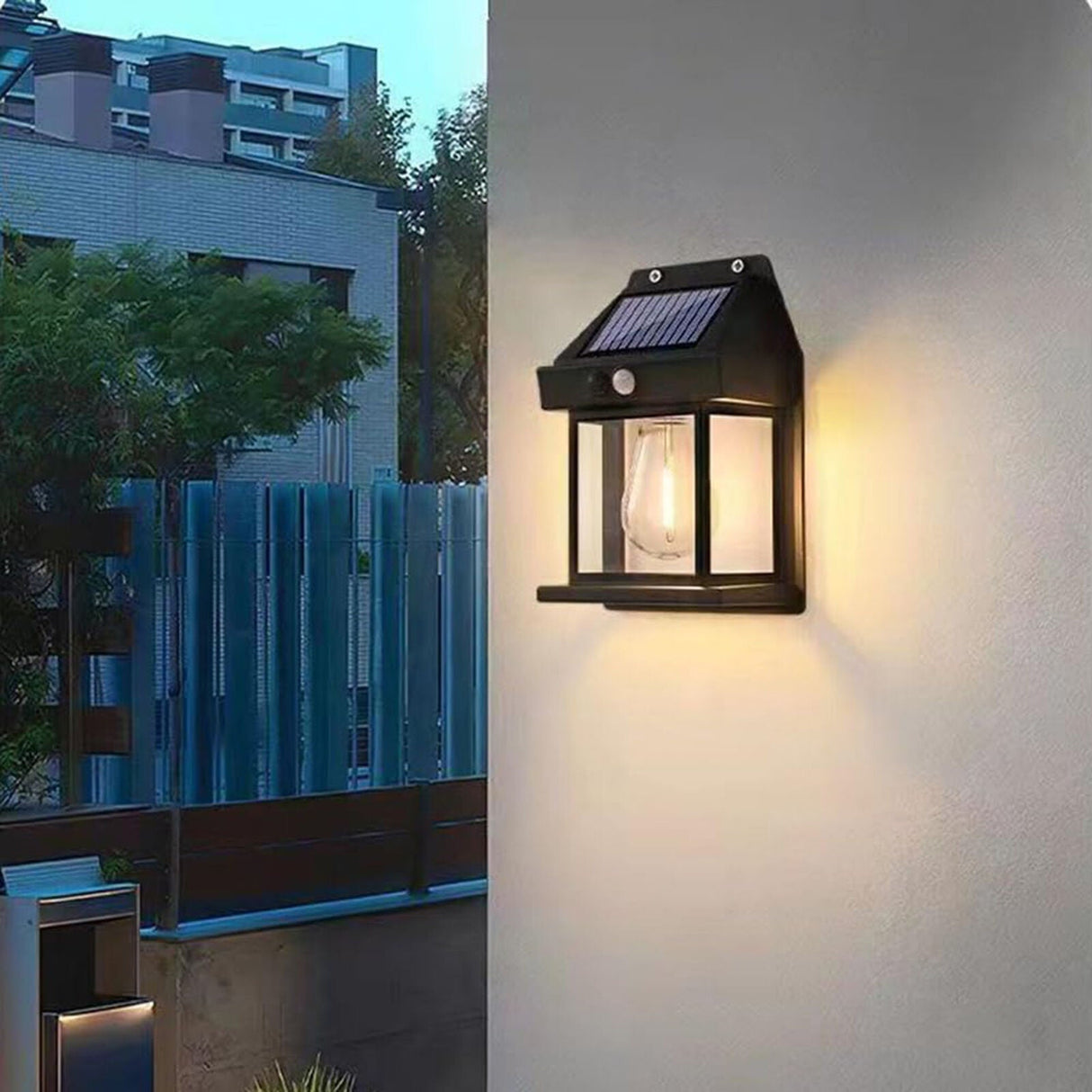 GardenBrite™ Solar Outdoor Wall Lantern GardenBrite