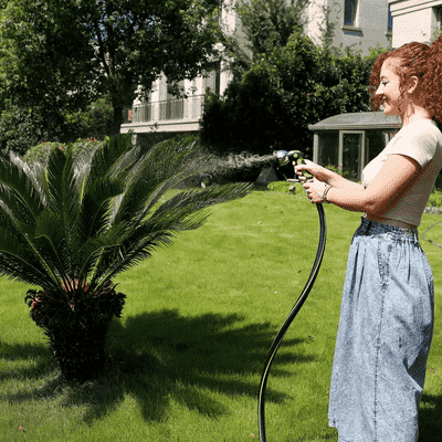 Expandable hose in garden use